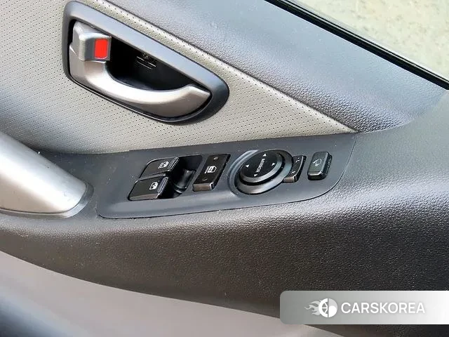 Hyundai The New Grand Starex 2018 Желтый из Кореи, фото 4