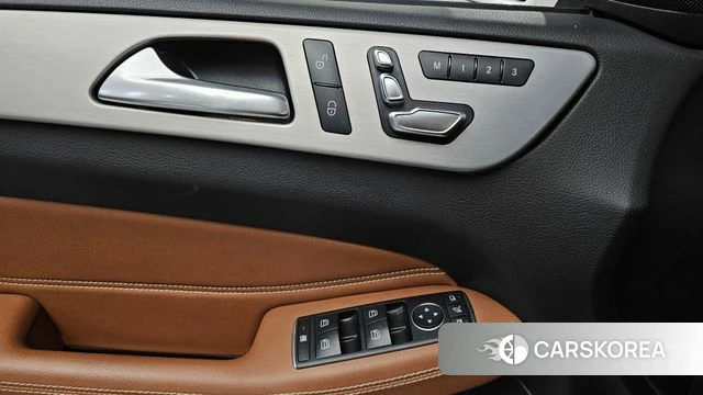 Mercedes-Benz GLE - Class W166 2018 Белый из Кореи, фото 4