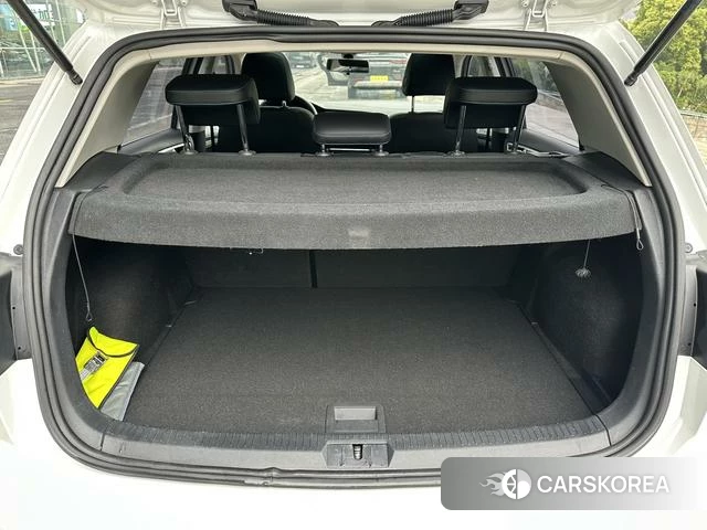 Volkswagen Golf*pure electricity 2021 Белый из Китая, фото 4