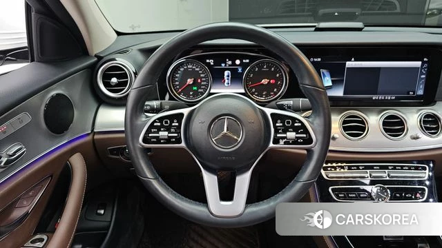 Mercedes-Benz E-Class W213 2019 Белый из Кореи, фото 4