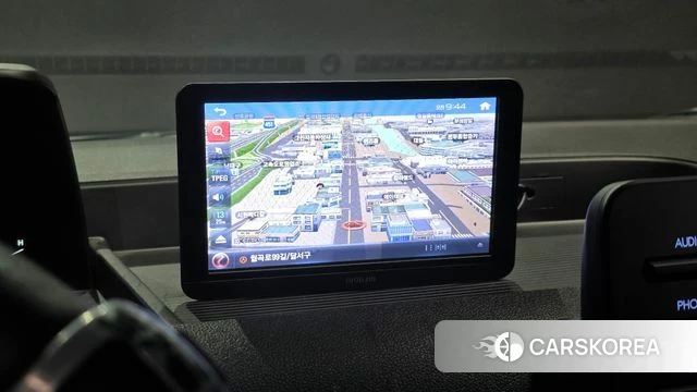 Hyundai Staria 2023 Белый из Кореи, фото 4