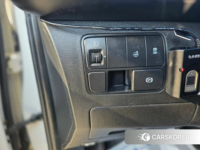 Hyundai Staria 2021 Белый из Кореи, фото 4