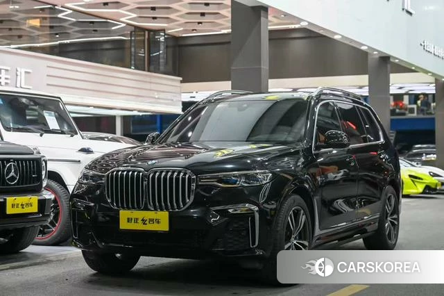 BMW X7 2022 Черный из Китая, фото 4