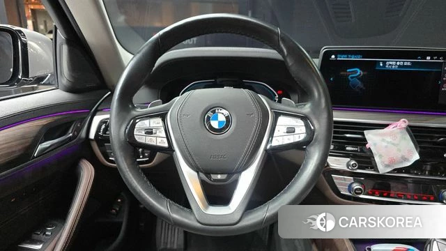 BMW 5 Series (G30) 2020 Серебристо-серый из Кореи, фото 4