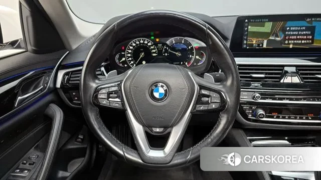 BMW 5 Series (G30) 2018 Белый из Кореи, фото 4