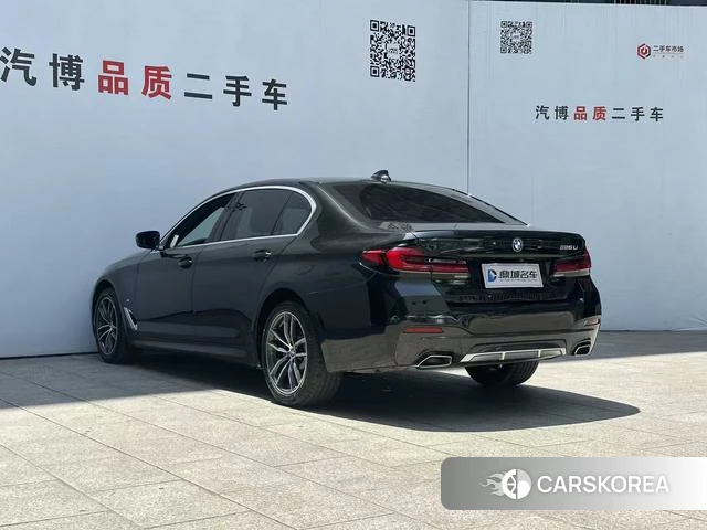 BMW 5 series 2022 Черный из Китая, фото 4