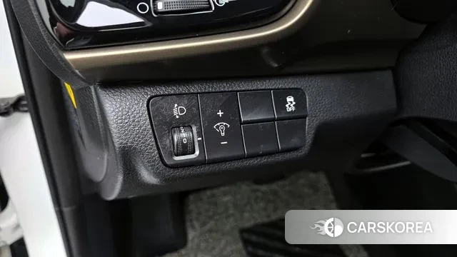 Kia Stonic 2018 Белый из Кореи, фото 4