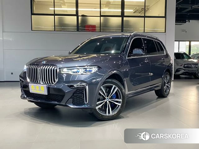 BMW X7 2022 Темно-серый из Китая, фото 4