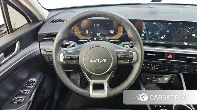 Kia The New K5 3rd generation 2023 Белый из Кореи, фото 4