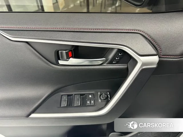 Toyota RAV4 5th Generation 2025 Белый из Кореи, фото 4