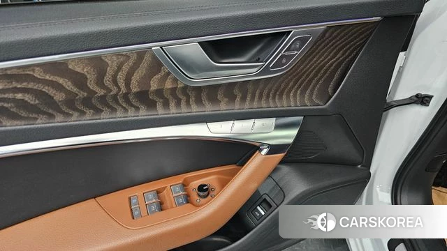 Audi A6 (C8) 2020 Белый из Кореи, фото 4