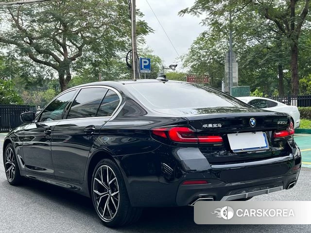 BMW 5 series 2023 Черный из Китая, фото 4