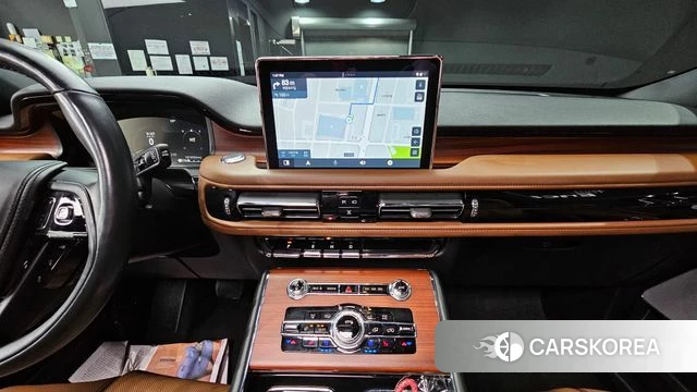 Lincoln Aviator 2nd generation 2023 Черный из Кореи, фото 4