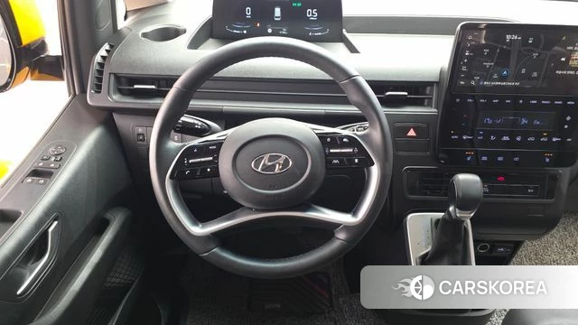 Hyundai Staria 2024 Желтый из Кореи, фото 4
