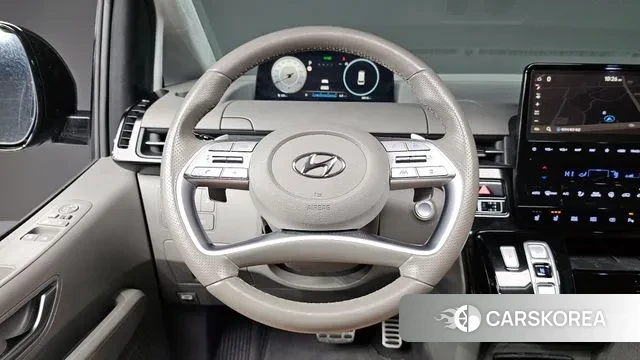 Hyundai Staria 2023 Черный из Кореи, фото 4