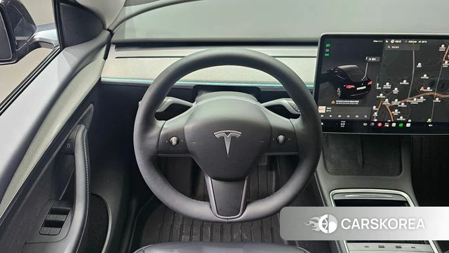 Tesla Model Y 2023 Черный из Кореи, фото 4