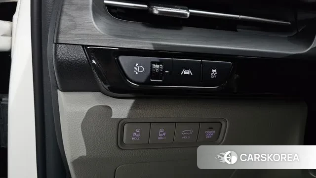 Kia Carnival 4th generation 2023 Белый из Кореи, фото 4