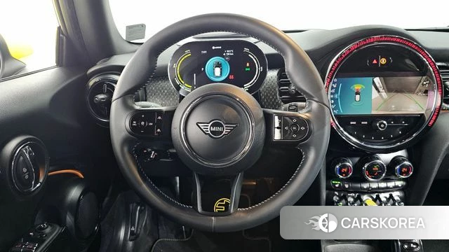 Mini Cooper Electric 2022 Цвет галактики из Кореи, фото 4