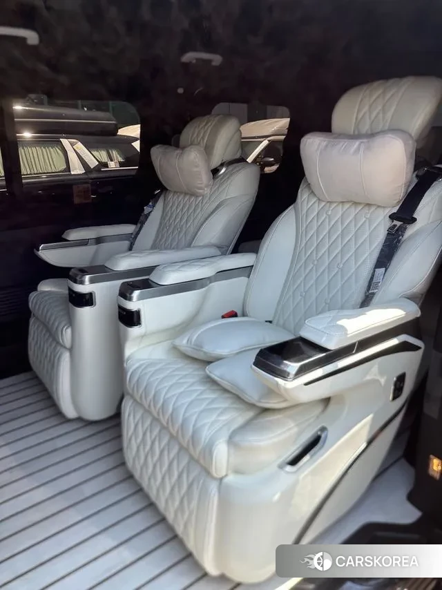 Hyundai Staria 2025 Черный из Кореи, фото 4