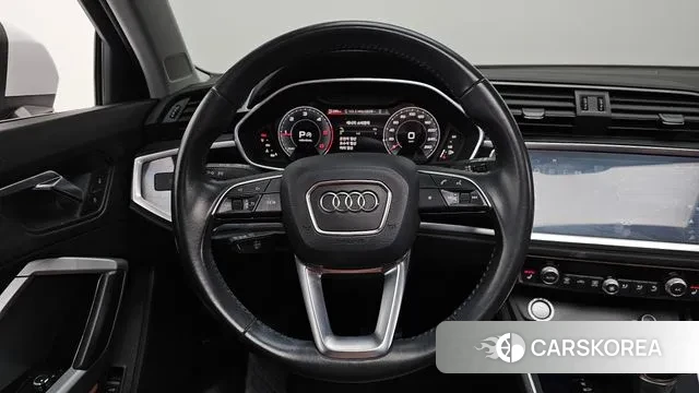 Audi Q3 (F3) 2020 Белый из Кореи, фото 4