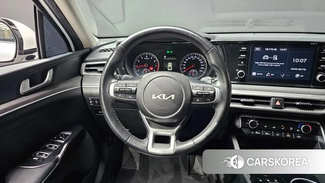 Kia K5 3rd generation 2022 Белый из Кореи, фото 4