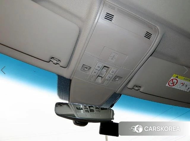 Volkswagen Tiguan Allspace 2023 Белый из Кореи, фото 4