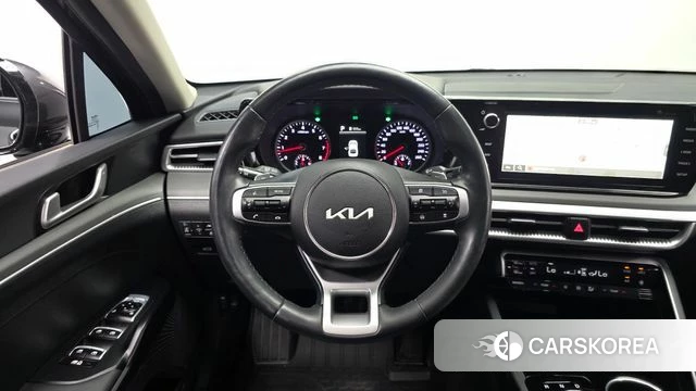 Kia K5 3rd generation 2023 Серый из Кореи, фото 4
