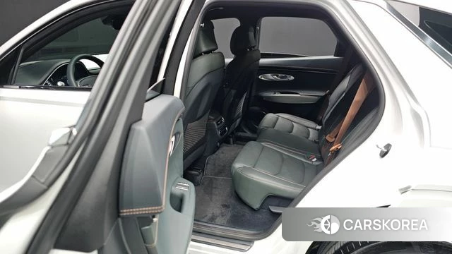 Genesis GV70 2024 Белый из Кореи, фото 4