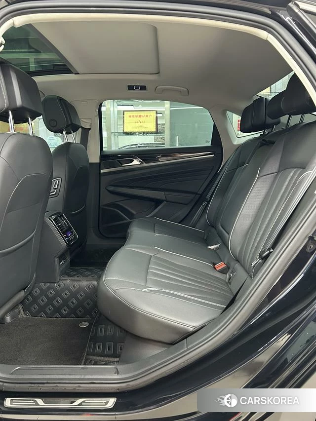 Volkswagen Passat 2024 Черный из Китая, фото 4