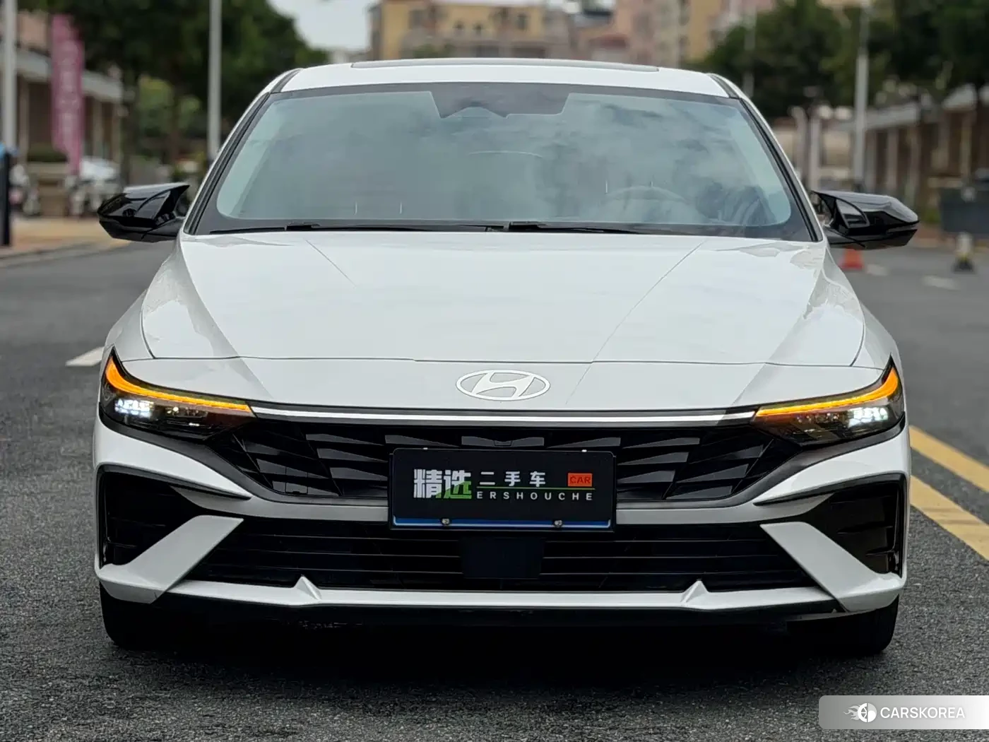 Hyundai Elantra 2023 Белый из Китая, фото 4