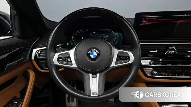 BMW 5 Series (G30) 2022 Черный из Кореи, фото 4