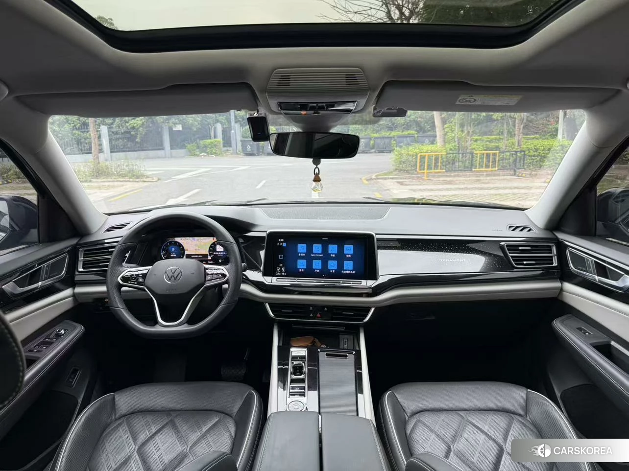 Volkswagen Tourang 2023 Черный из Китая, фото 4