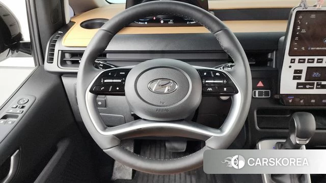 Hyundai Staria 2023 Белый из Кореи, фото 4