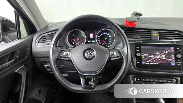 Volkswagen Tiguan second Generation 2019 Черный из Кореи, фото 4