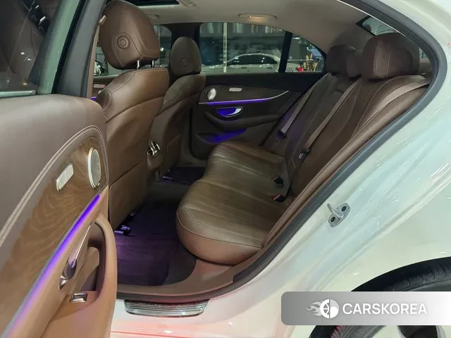 Mercedes-Benz E-Class W213 2019 Белый из Кореи, фото 4