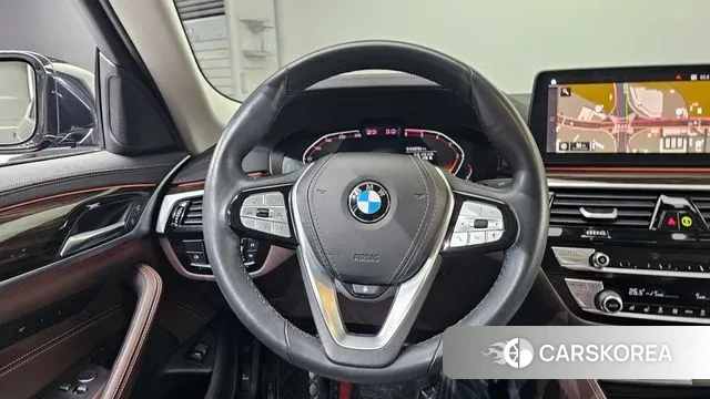 BMW 5 Series (G30) 2022 Черный из Кореи, фото 4