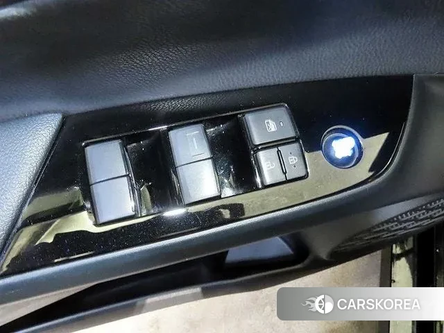 Toyota Prius 4th Generation 2022 Черный из Кореи, фото 4