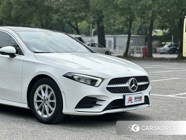 Mercedes-Benz Class A 2022 Белый из Китая, фото 4
