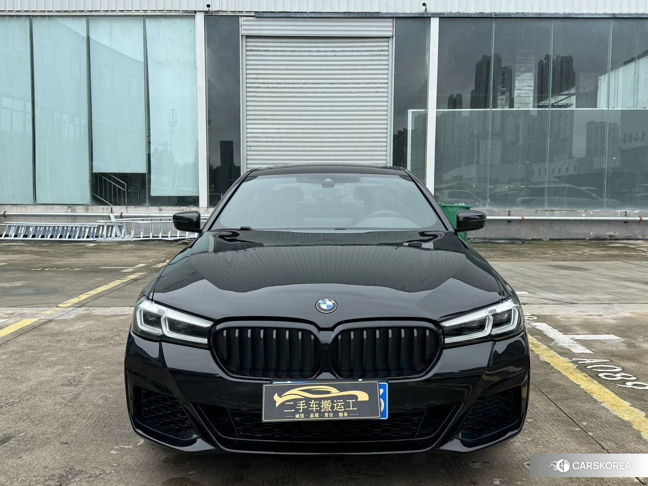 BMW 5 series 2022 Черный из Китая, фото 4