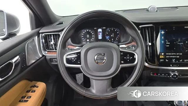 Volvo S60 3rd generation 2021 Серый из Кореи, фото 4