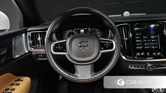 Volvo S60 3rd generation 2021 Белый из Кореи, фото 4