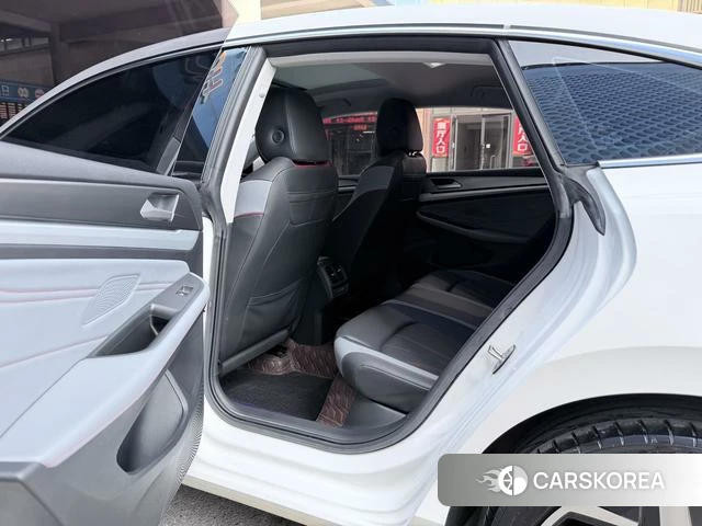 Volkswagen Lingdu 2023 Белый из Китая, фото 4