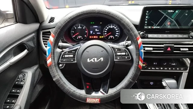 Kia Seltos 2022 Белый из Кореи, фото 4