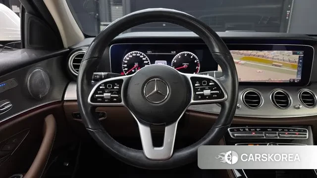 Mercedes-Benz E-Class W213 2020 Белый из Кореи, фото 4
