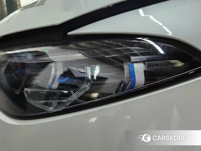 BMW 8 Series (G15) 2025 Белый из Кореи, фото 4