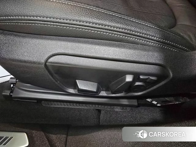 BMW 1 Series (F40) 2022 Белый из Кореи, фото 4