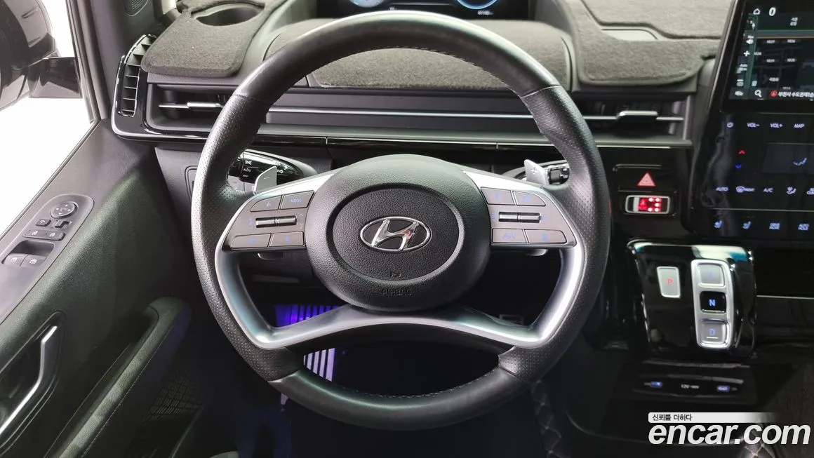 Hyundai Staria 2023 Белый из Кореи, фото 4