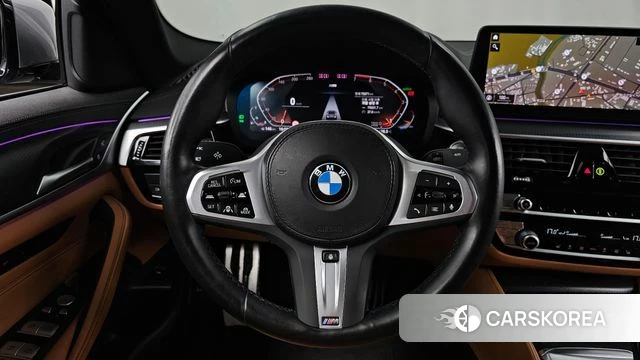 BMW 5 Series (G30) 2022 Серебристо-серый из Кореи, фото 4