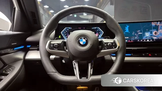 BMW 5 Series (G60) 2024 Белый из Кореи, фото 4