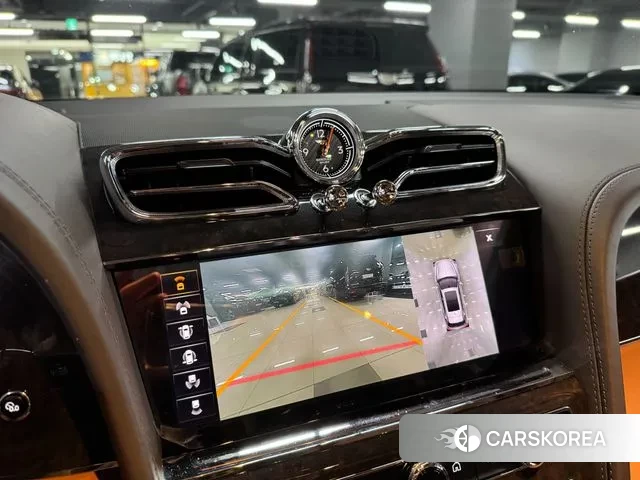 Bentley Bentayga 2021 Белый из Кореи, фото 4